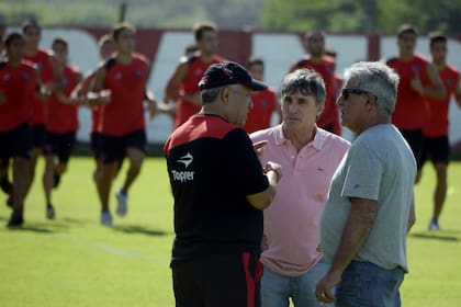 Gallego, los dirigentes y los jugadores