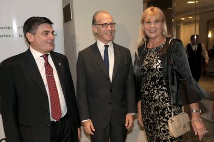 Gallo Tagle con Rosenkrantz, presidente de la Corte, y la ministra de Justicia, Marcela Losardo