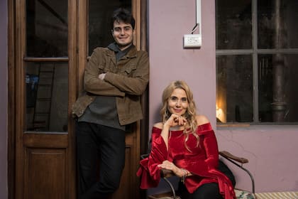 Galo Hagel y Andrea Politti comparten escenario en Tijeras salvajes
