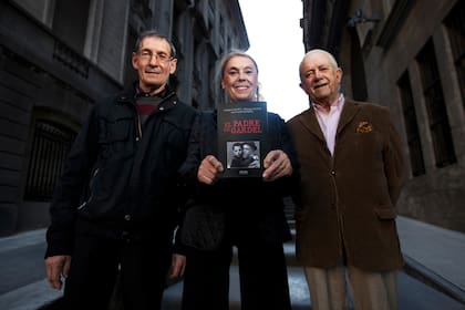Galopa, Ruffié y Esteban, los autores del libro El padre de Gardel