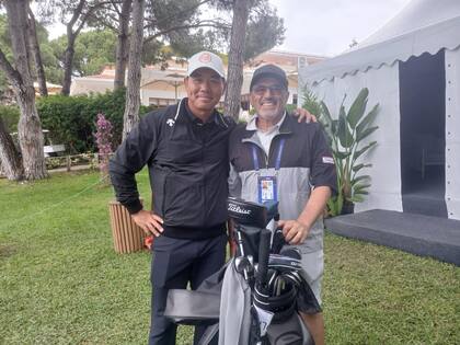 Gamarra con su actual jugador, el chino Ashun Wu
