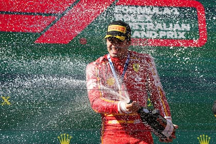Ganador del último Gran Premio de Australia, Carlos Sainz Jr. es el piloto libre con mayor cantidad de propuestas en la Fórmula 1 para 2025: Audi, Williams y Alpine pulsean por el español