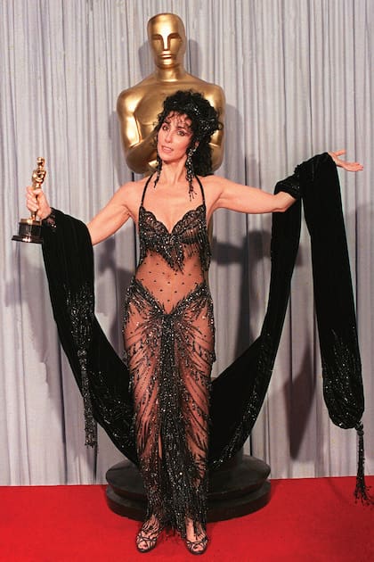 El icónico vestido de Cher en los Oscar