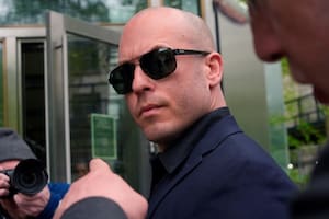 La otra vida del militar de EE.UU. acusado de apostar por la caída de Nicolás Maduro