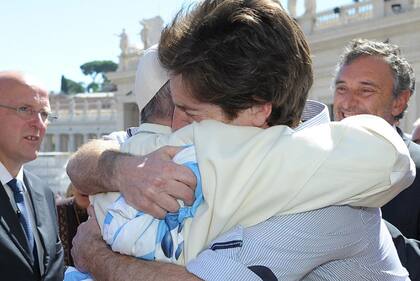 García Mayor se encontró con el Papa en los saludos que realizaba en el Vaticano.