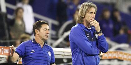 Gareca no encuentra la clave a nivel internacional