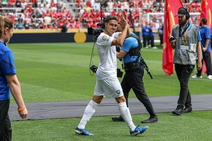 Garriga fue titular con Bayern Munich, suplente con Benfica, y podría reaparecer con Boca