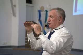 Qué es la vacuna emocional, la clave para el desarrollo de los alumnos según un experto británico