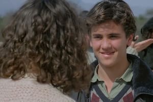 Trabajó junto a grandes actores, protagonizó una película vetada por Hollywood y hoy es carpintero