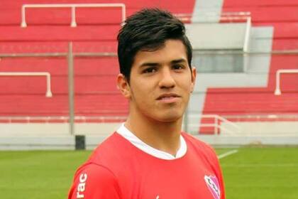 Gastón Del Castillo, uno de los hermanos de Sergio Agüero, con pocas oportunidades en la primera de Independiente