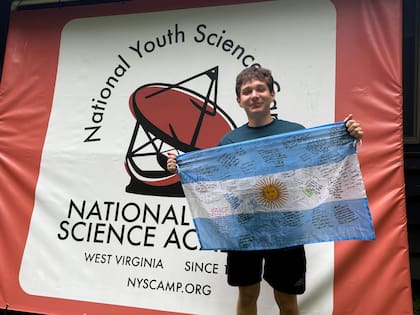 Gastón en el National Youth Science Camp