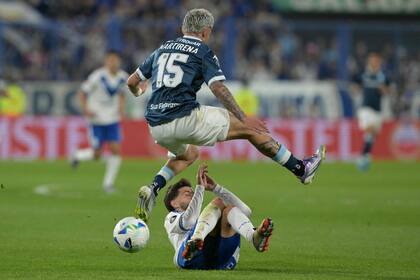 Gastón Martirena vuela sobre Agustín Bouzat