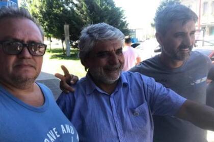 “Van a tener su merecido”: pidieron llevar a juicio a gremialistas tras el bloqueo a una pyme láctea 11 Gastón Moreno, secretario General de Atilra; Walter Correa, ministro de Trabajo ministro de Trabajo de la provincia de Buenos Aires y Sergio Longo, secretario adjunto de Atilra seccional Trenque Lauquen