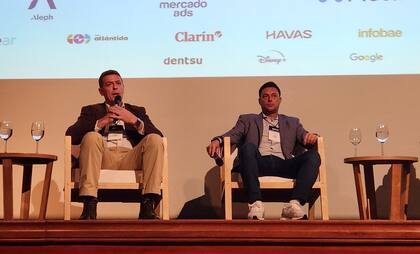 Gastón Roitberg, secretario de Redacción de LA NACIÓN; y Ángel Sotera, director de Producto de Infobae