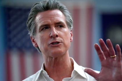 Gavin Newsom prometió 760 millones de dólares en total para vivienda (AP Foto/Steven Senne, Archivo)