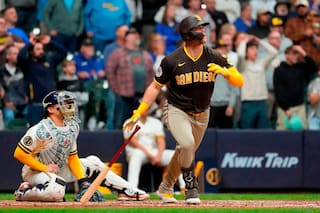 Gavin Sheets conecta un jonrón de tres carreras y los Padres vencen 3 a 1 a Cerveceros