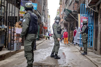 Gendarmería en la villa 1-11-14