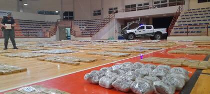 Gendarmería interceptó en Misiones un camión que transportaba seis toneladas de marihuana