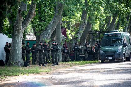Gendarmes arriban a Rosario para reforzar la seguridad