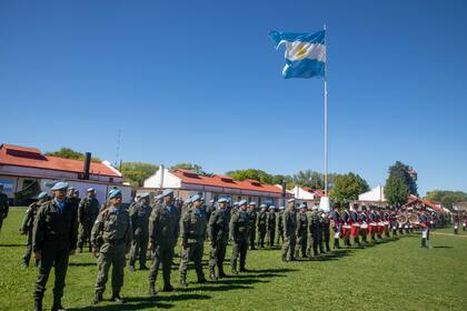 Gendarmes y patricios participaron de los homenajes