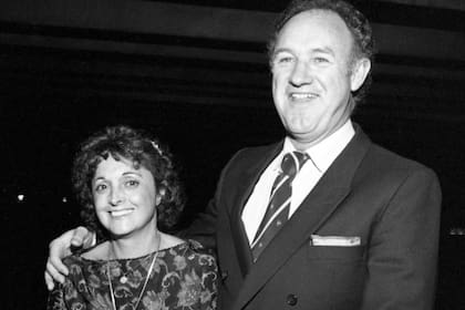 Gene Hackman y su primera esposa, Faye Maltese, en los años 80