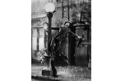 Gene Kelly en la película Cantando bajo la lluvia