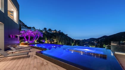 Líder de Kiss vende su lujosa casa decorada por US$14 millones: descubre los detalles. 8 Gene Simmons vendiendo su casa