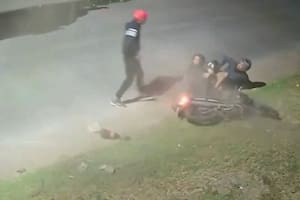 General Rodríguez: un policía viajaba con su hija en moto, lo quisieron asaltar y mató al delincuente