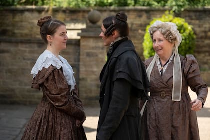 Gemma Whelan (la Yara de Game of Thrones), junto a Suranne Jones y Gemma Jones en Gentleman Jack