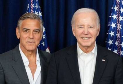 George Clooney y Joe Biden, en un evento en junio. El actor, quien públicamente pidió que Biden se baje de la carrera presidencial, le dio su apoyo a Harris
