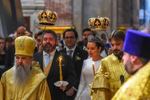 La historia del descendiente de los zares que es el primer miembro de la realeza en casarse en un siglo