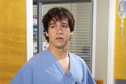 George O Malley se despide de la serie atropellado por un colectivo. ¿¡Por qué!?