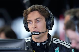 George Russell quiere que Max Verstappen siga en F1, pero entendería si se va