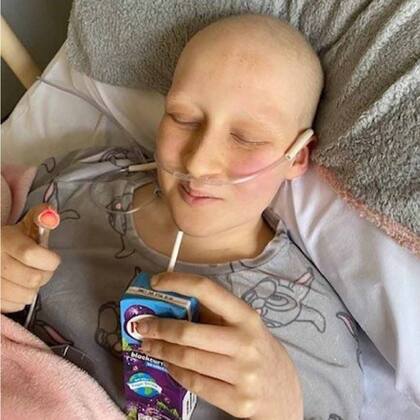 Georgia Leslie se puso a llorar cuando supo que el bulto que tenía en sus costillas derechas se correspondía con un tipo de cáncer de hueso llamado osteosarcoma