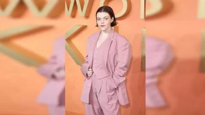 Georgie Henley dijo que en el pasado ha usado ropa que cubra su piel para evitar exponer sus cicatrices.