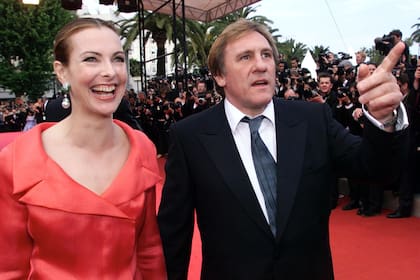 Gérard Depardieu junto a Carole Bouquet 