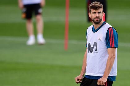 Gerard Piqué abandonó el entrenamiento