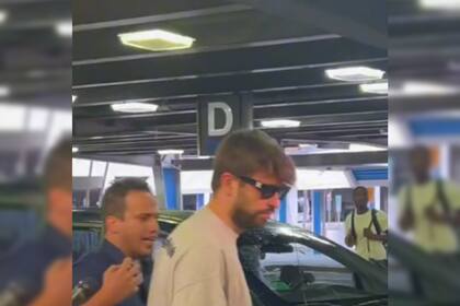 Gerard Piqué en el aeropuerto de Miami