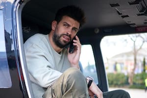 Filmó a Gerard Piqué en una aerolínea de low cost y se burló con un guiño a Shakira