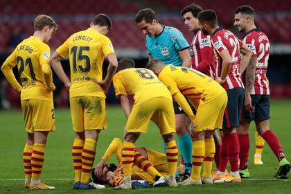 Barcelona, en problemas: Piqué sufrió una severa lesión