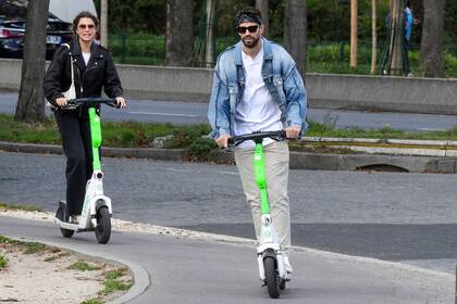 Gerard Pique y Clara Chía Martí en París, en septiembre