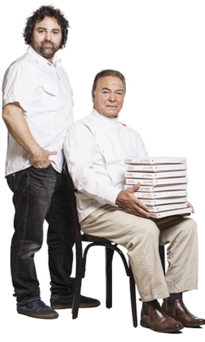 Gerardo Bermúdez, creador de la Juvenil, junto a su hijo Manuel, encargado de la Comunicación.