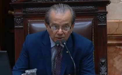 Gerardo Cipolini presidió la sesión preparatoria y continuó con la fórmula de rigor sin hacer referencia a las filtraciones