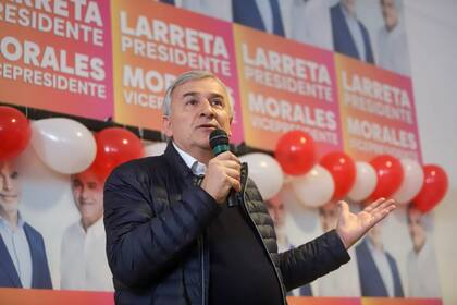 Gerardo Morales en campaña antes de las PASO
