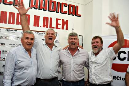 Gerardo Morales en Clorinda, Formosa, junto a otros dirigentes de la UCR