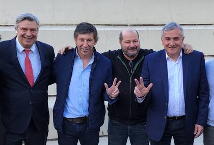 Gerardo Morales junto a Mauricio D'Alessandro, Gustavo Posse y Walter Caruso (Prensa Morales)