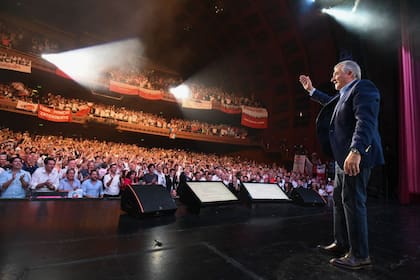 Gerardo Morales lanza su candidatura en el Gran Rex