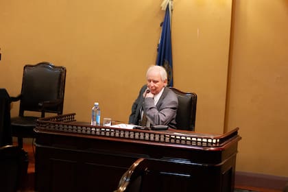 Gerchunoff disertó sobre el Yrigoyenismo y la caída de Yrigoyen