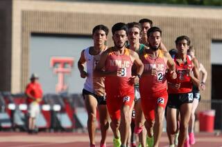 Desarraigo, vida distinta y hasta problemas de idioma: "Ya superé el nivel Tevez, quiero llegar a un Dibu"