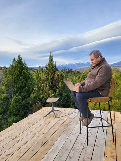 Germán Oliver, en su casa de Trevelin.